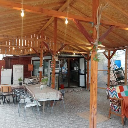 Vila Mara Сэрата-Монтеору Экстерьер фото