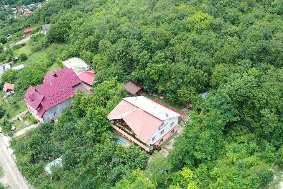 Vila Mara Сэрата-Монтеору Экстерьер фото