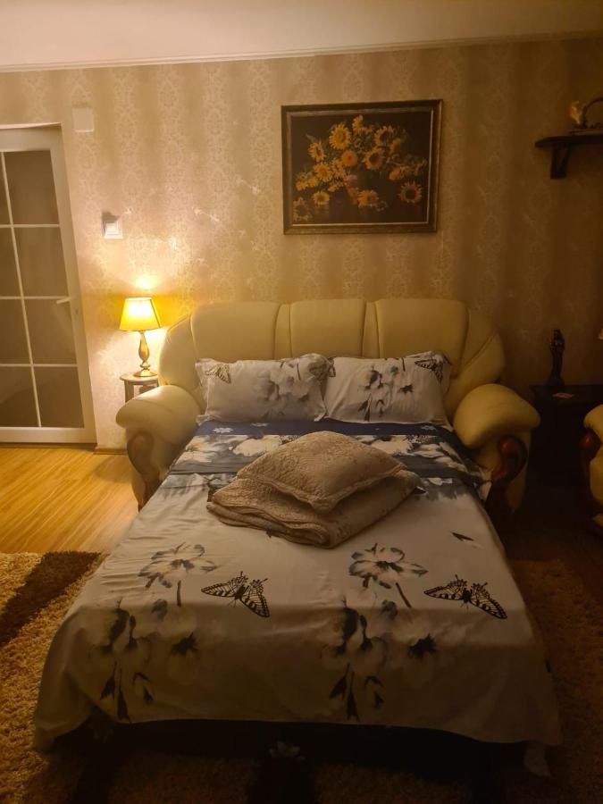Vila Mara Сэрата-Монтеору Экстерьер фото
