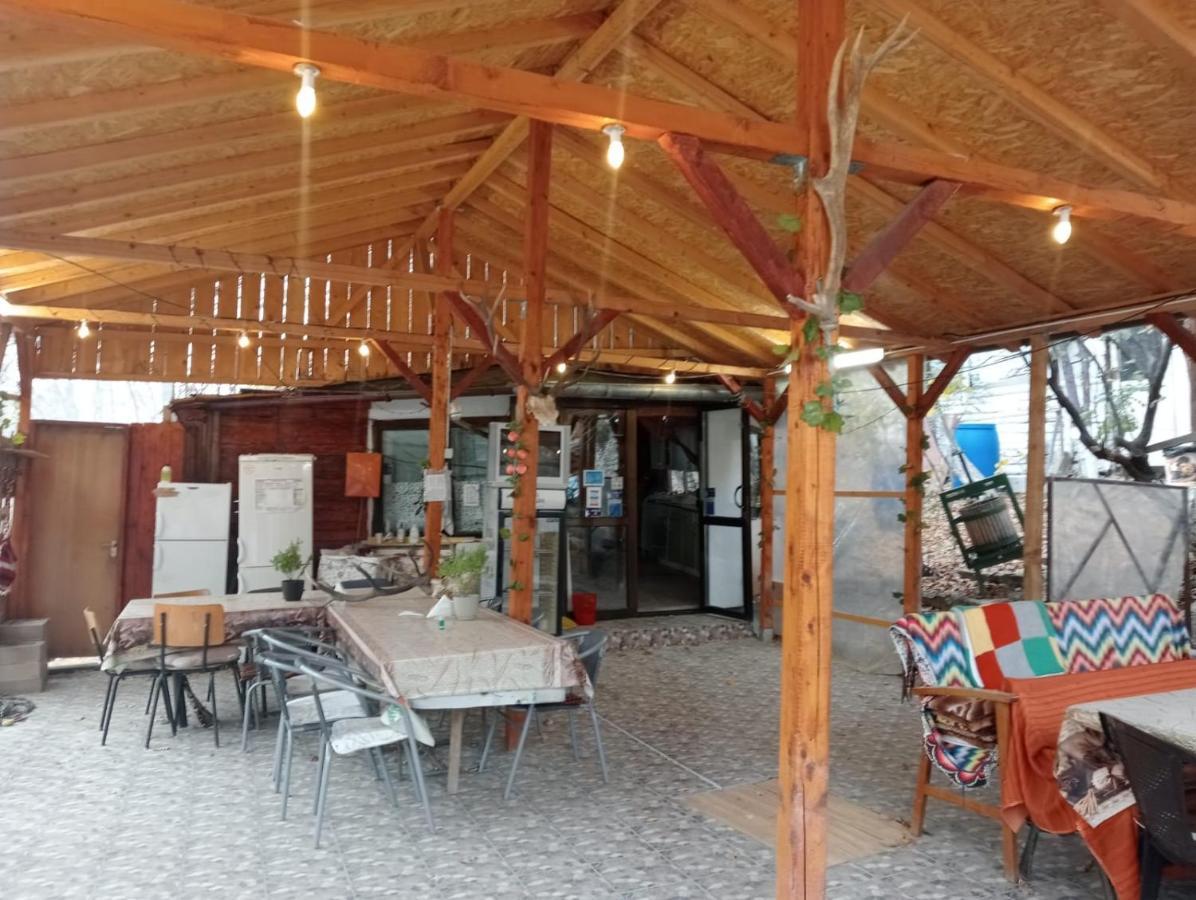Vila Mara Сэрата-Монтеору Экстерьер фото